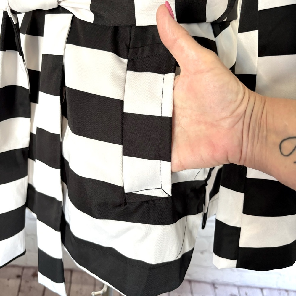 CYNTHIA ROWLEY Black & White Striped Short Trench Coat--EUC--S - Picture 6 of 16